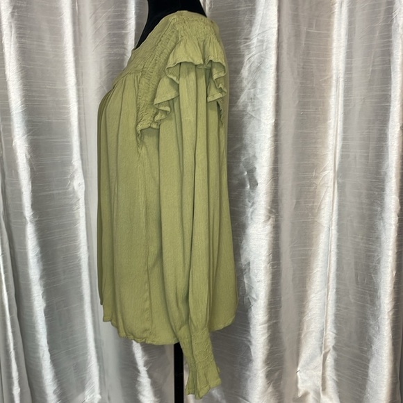Sage Green Women’s Large Crinkle Long Sleeve Viscose Ruffled Top - Picture 4 of 8